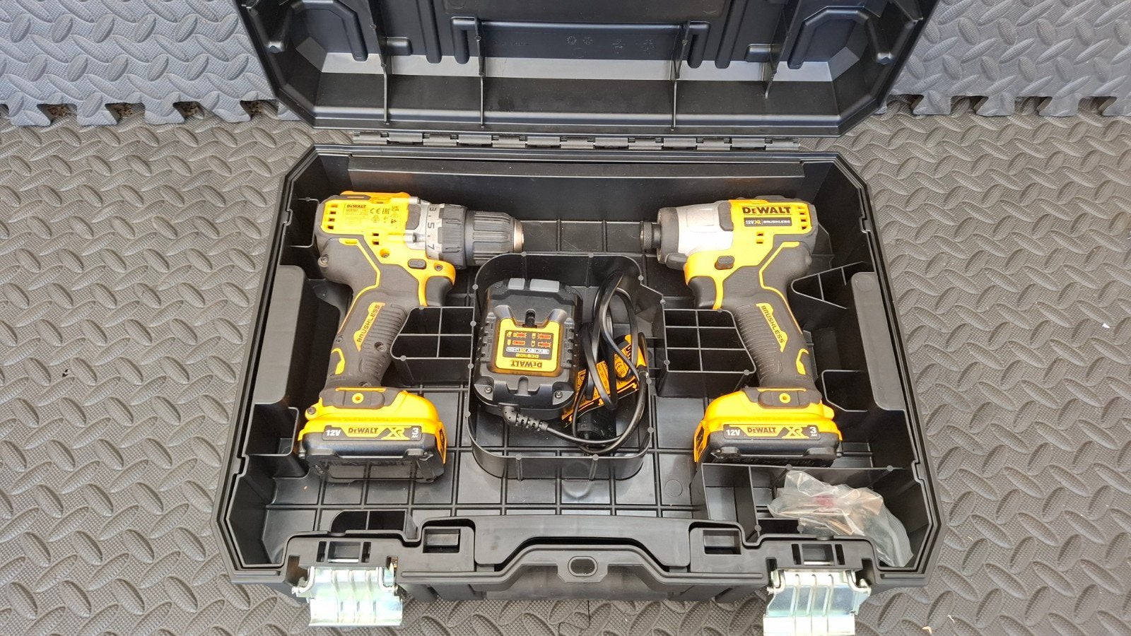 Dewalt DCK2110L2T Tstak, Ophalen of Verzenden, Nieuw, Boormachine, Klopboormechanisme