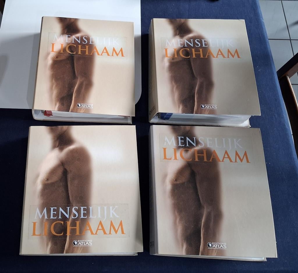 4 kaften Het menselijk lichaam, Boeken, Ophalen
