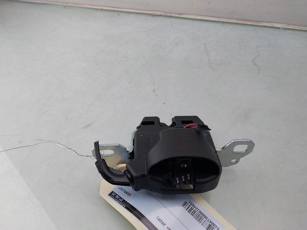 DIVERS Achterbank slot CLA (118.3) (|A2389203501|), Utilisé, Mercedes-Benz