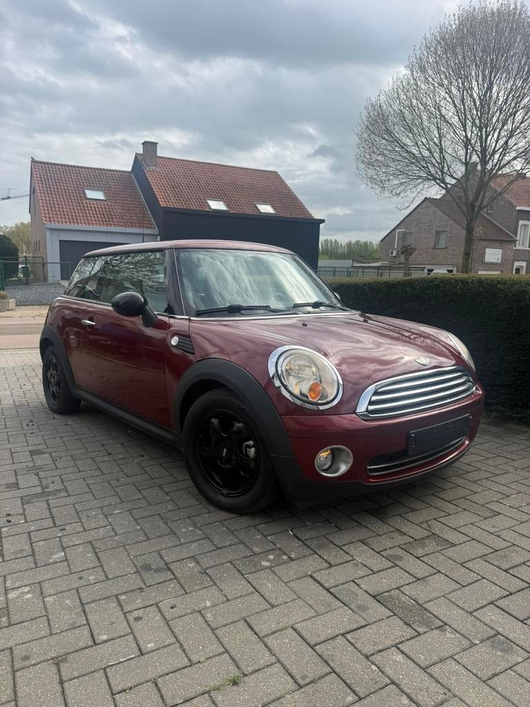 MINI COOPER ONE 1.4i 147000KM GEKEURD LEZ OK, Autos, Mini, Particulier, One, Essence, Euro 4, 3 portes, Boîte manuelle, Rouge