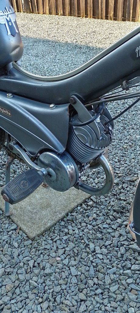 Mobylette, Fietsen en Brommers, Klasse A (25 km/u), 1 versnellingen, 25 cc, Ophalen