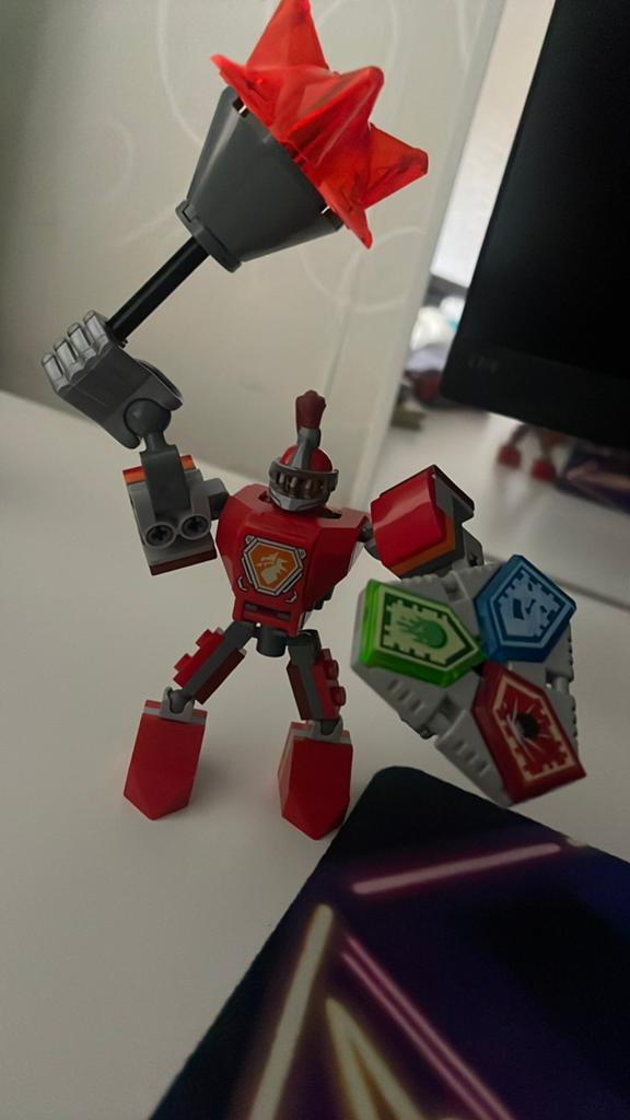 Strijdharnas Macy nexo knights set nummer 703636, Ophalen, Zo goed als nieuw, Compleet