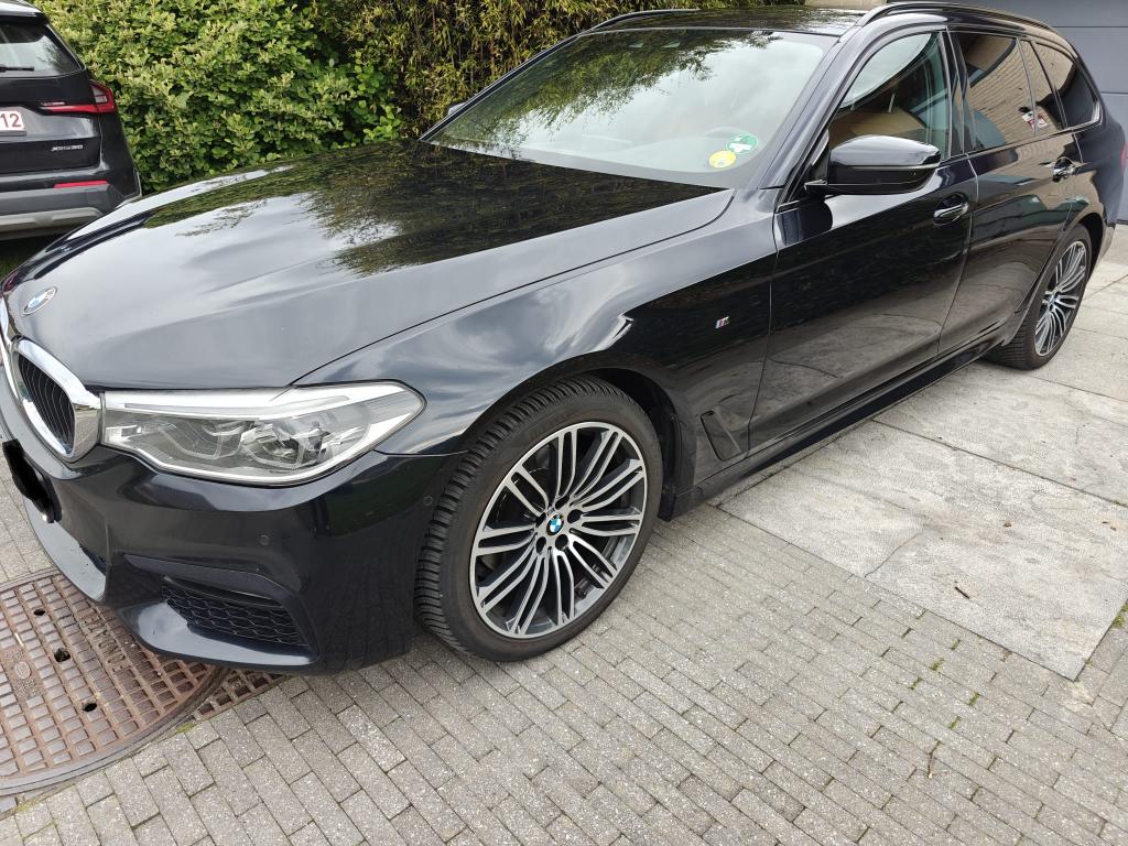 BMW 520d/190 PK - M3 sportpakket - trekhaak, Autos, BMW, Cuir, Euro 6, 2000 kg, Entretenue par le concessionnaire