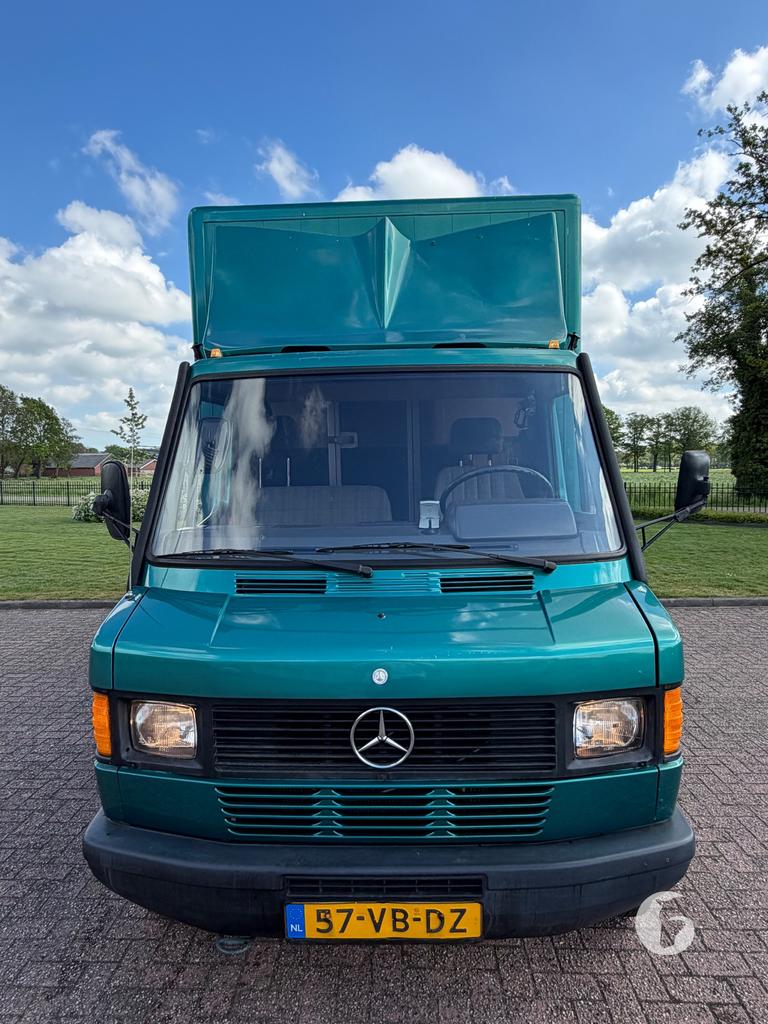 Bijzonder nette Mercedes 410D Roelofsen paardencamionette!, Entreprise, Diesel, Mercedes