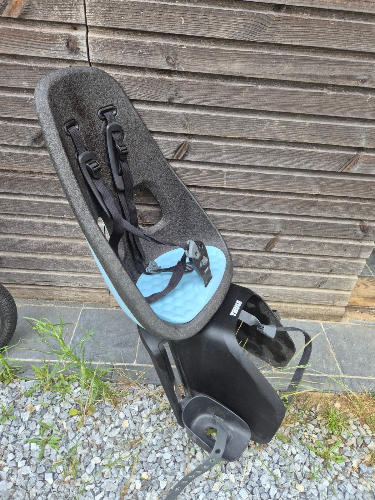Fietsstoeltje van het merk Thule, Ophalen