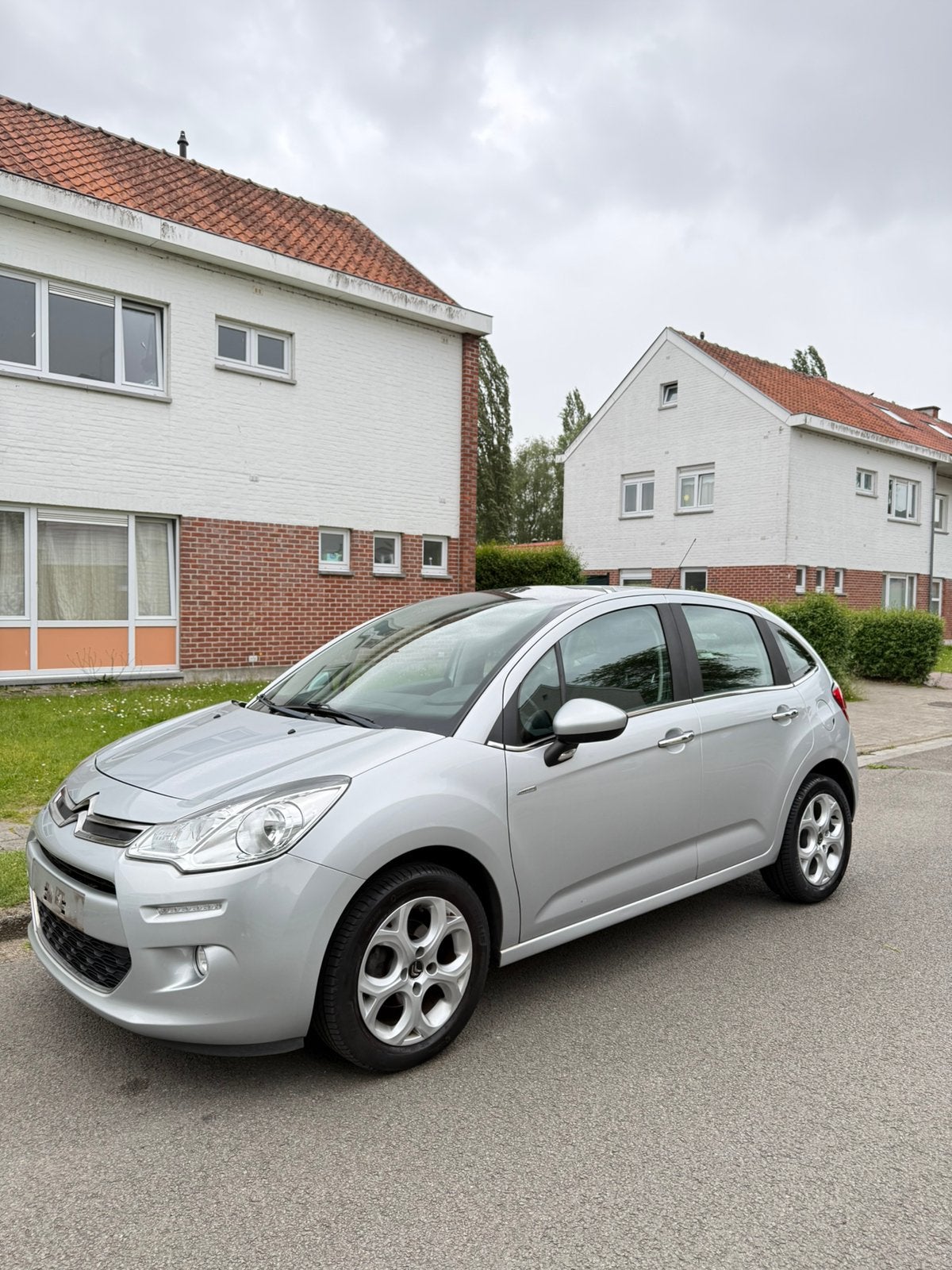 Citroen C3  Exclusive facelift  1.2 Benzine manuel Gekeurd, Autos, Citroën, Particulier, C3, ABS, Airbags, Air conditionné, Alarme
