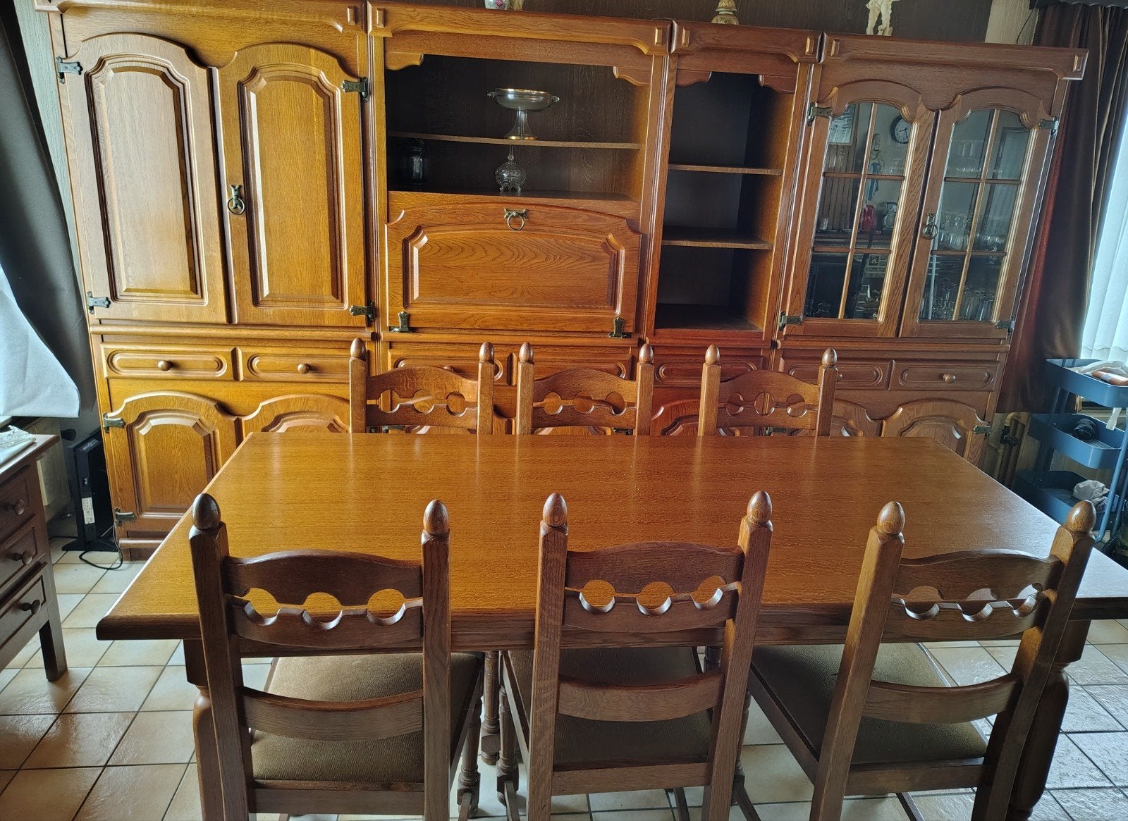 Volledig eetkamer te koop weg wegens sterfgeval, Enlèvement