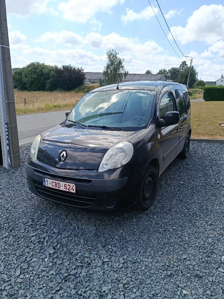 A vendre Renault KANGOO 1.5 dci diesel 2009. Embrayage KO, Achat, 63 kW, Verrouillage central, Boîte manuelle
