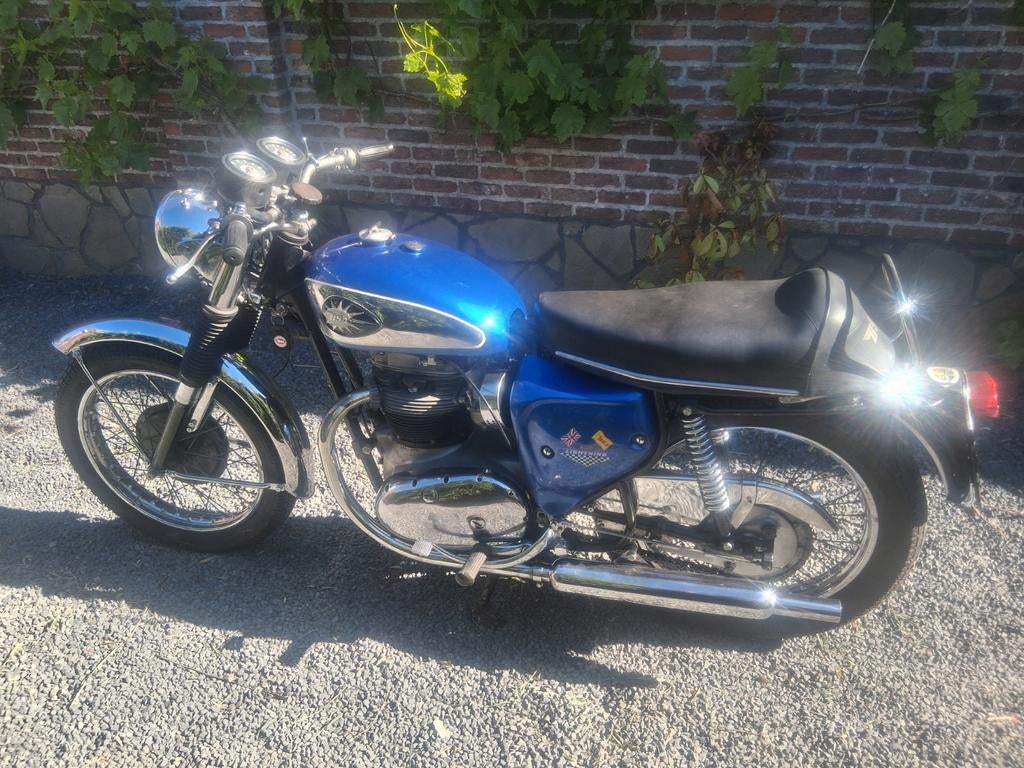 Bsa a65 1968, Neuf