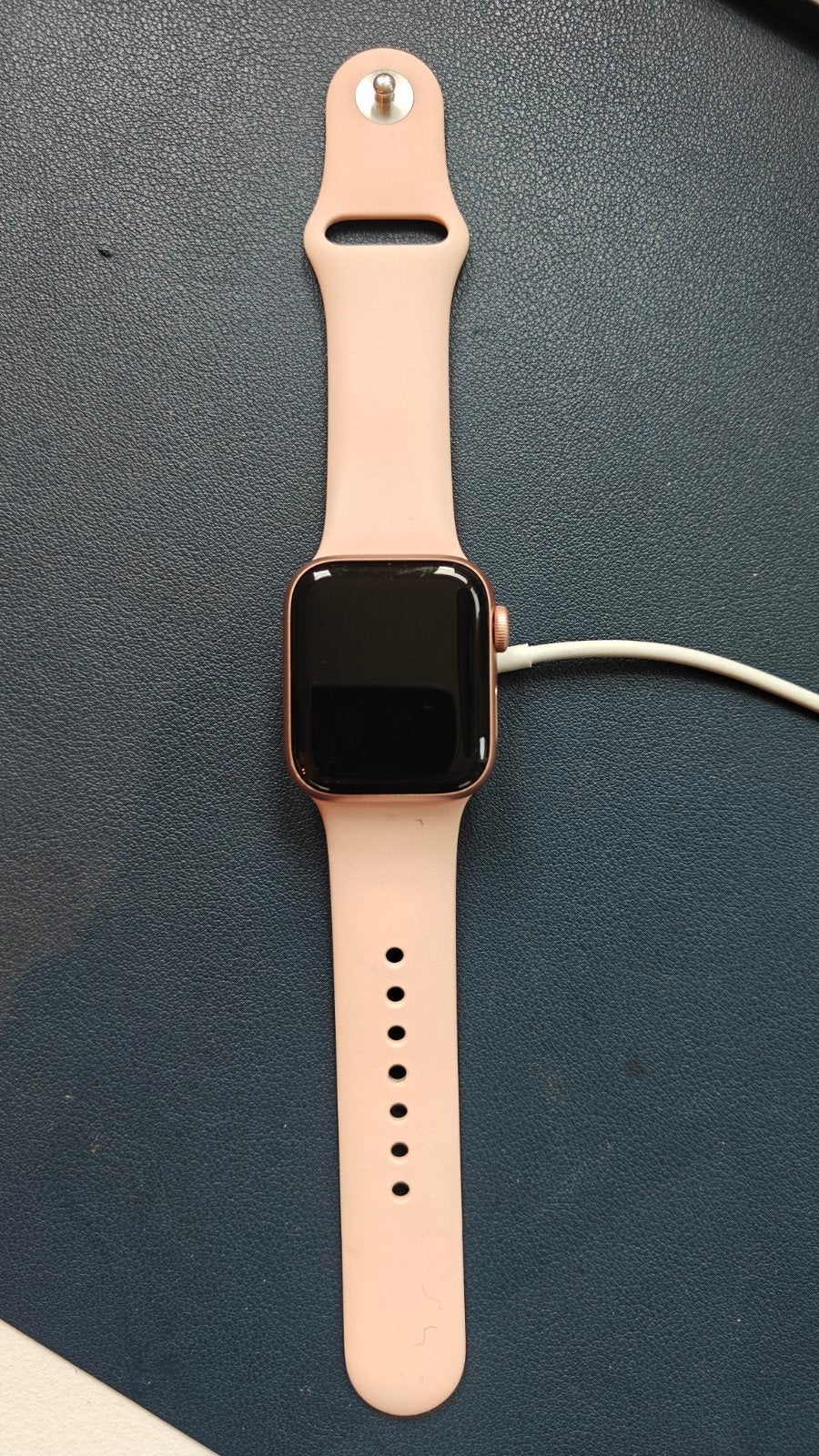 Apple watch SE (GPS) 40mm 
Apple Watch SE (GPS) • 40‐mm kast, GPS, Enlèvement ou Envoi, Rose, Apple Watch