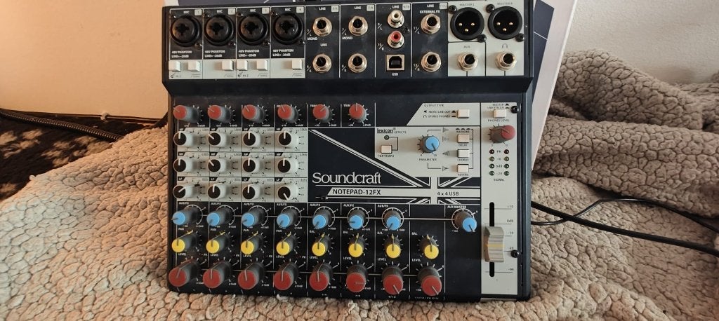Soundcraft Notepad 12FX, Musique & Instruments, Enlèvement ou Envoi, Comme neuf, 5 à 10 canaux, Entrée micro