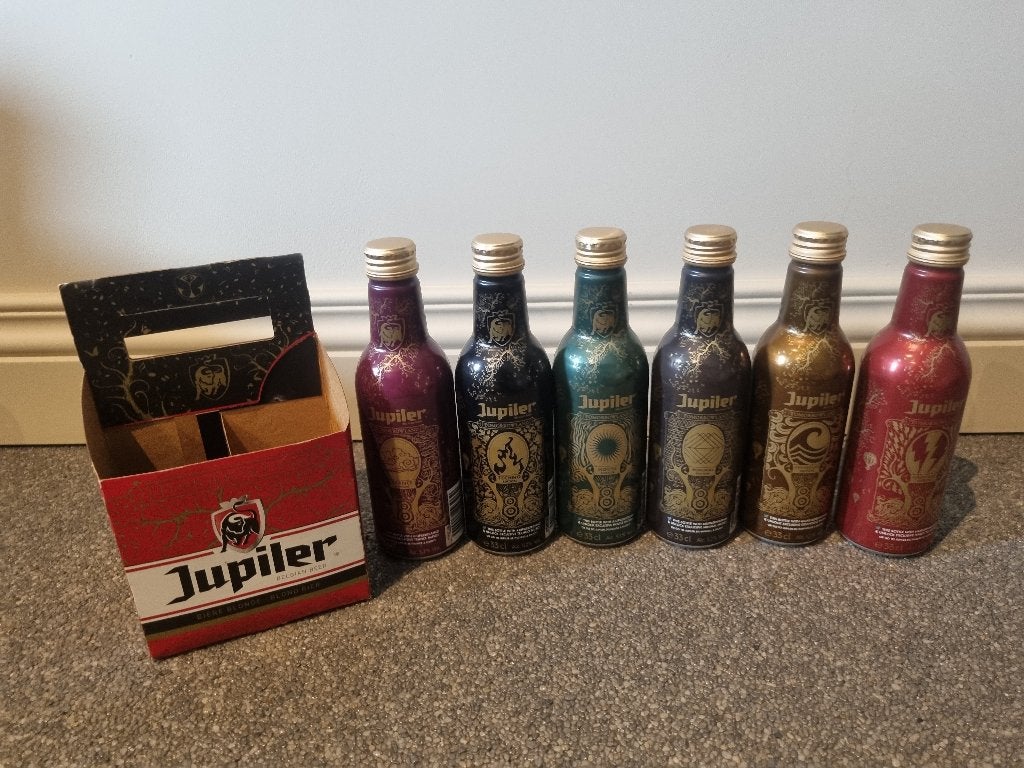Tomorrowland Jupiler flesjes - volledige set zonder bluts, Enlèvement ou Envoi, Comme neuf, Bouteille(s), Jupiler