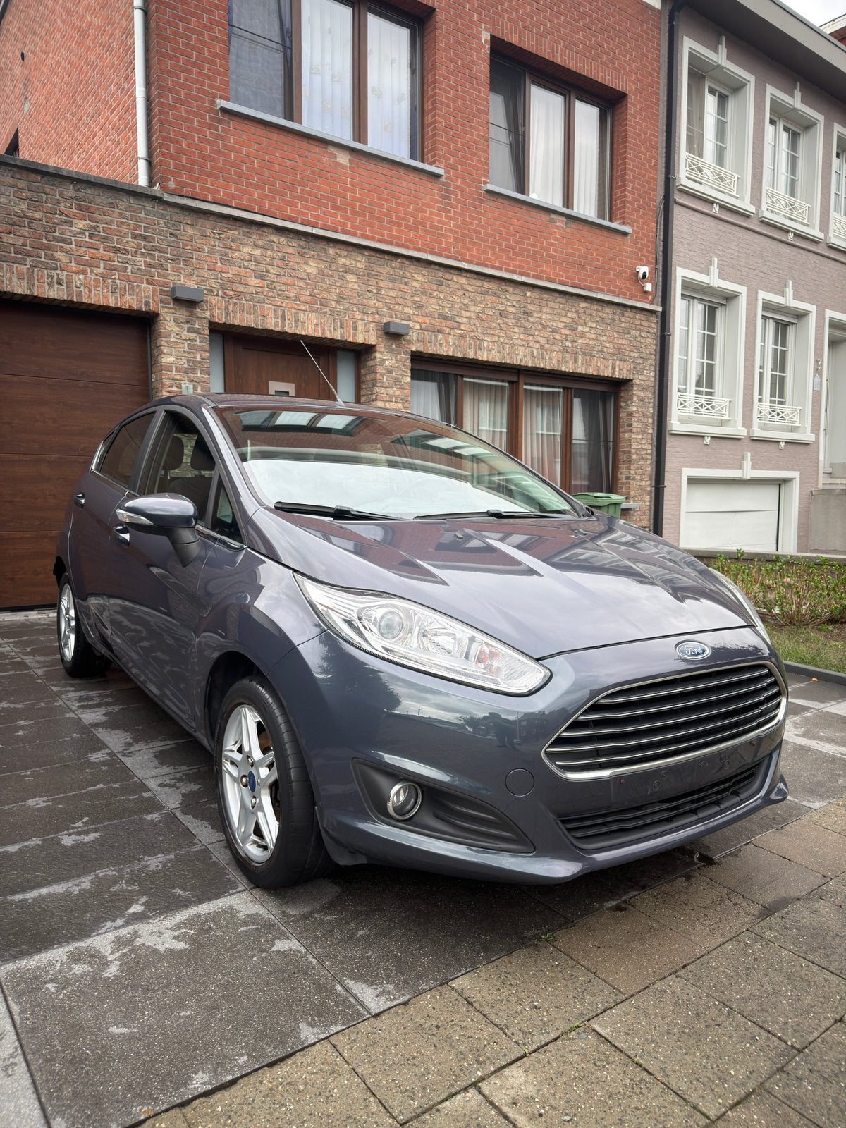 Ford Fiesta 1.0 Titanium EcoBoost/Airco/Euro5/Gekeurd VVK/, Voorwielaandrijving, Euro 5, Zwart, Handgeschakeld