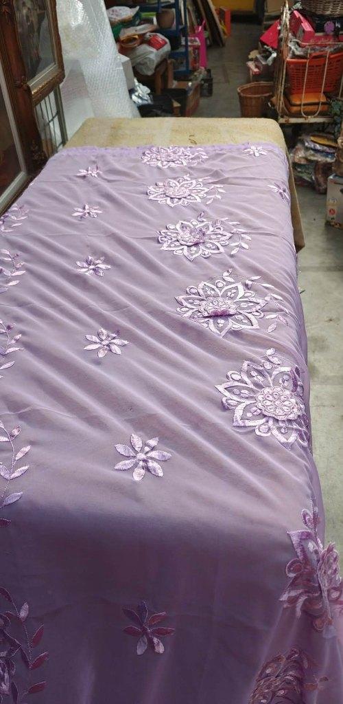 glas gordijn 1.4 x 1.7 m lila met bloemen borduur, Nieuw, Ophalen of Verzenden, 150 tot 200 cm, Overige kleuren
