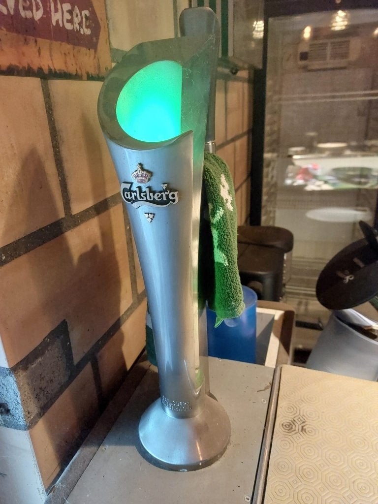 Decoratieve tapkraan Carlsberg, Ophalen of Verzenden, Gebruikt, Reclamebord, Plaat of Schild, Overige merken