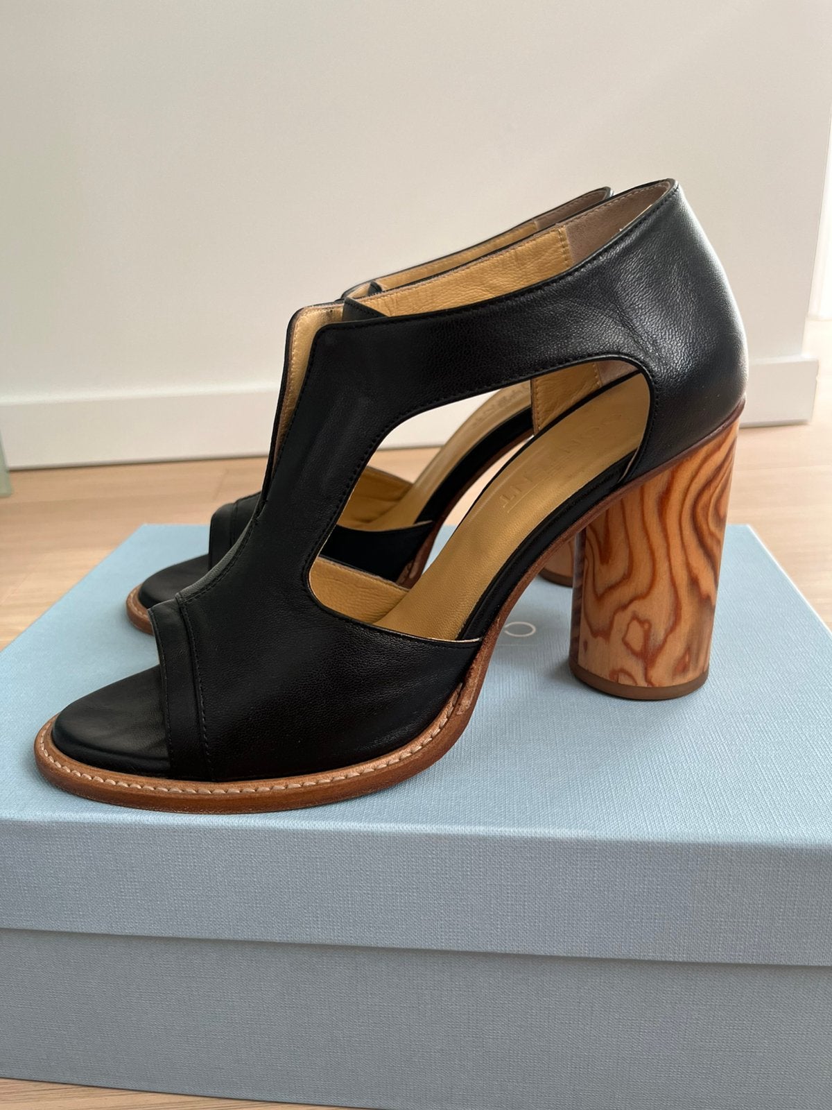 Atelier Content - Maat 40, Kleding | Dames, Schoenen, Zo goed als nieuw, Ophalen