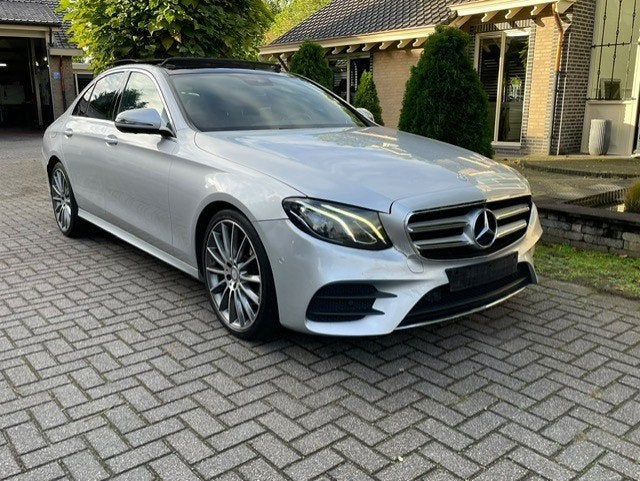 Mercedes-Benz E-Klasse 220 d AMG LINE PANO NAVI CAMERA LED, Autos, Cuir, Argent ou Gris, Achat, 4 portes