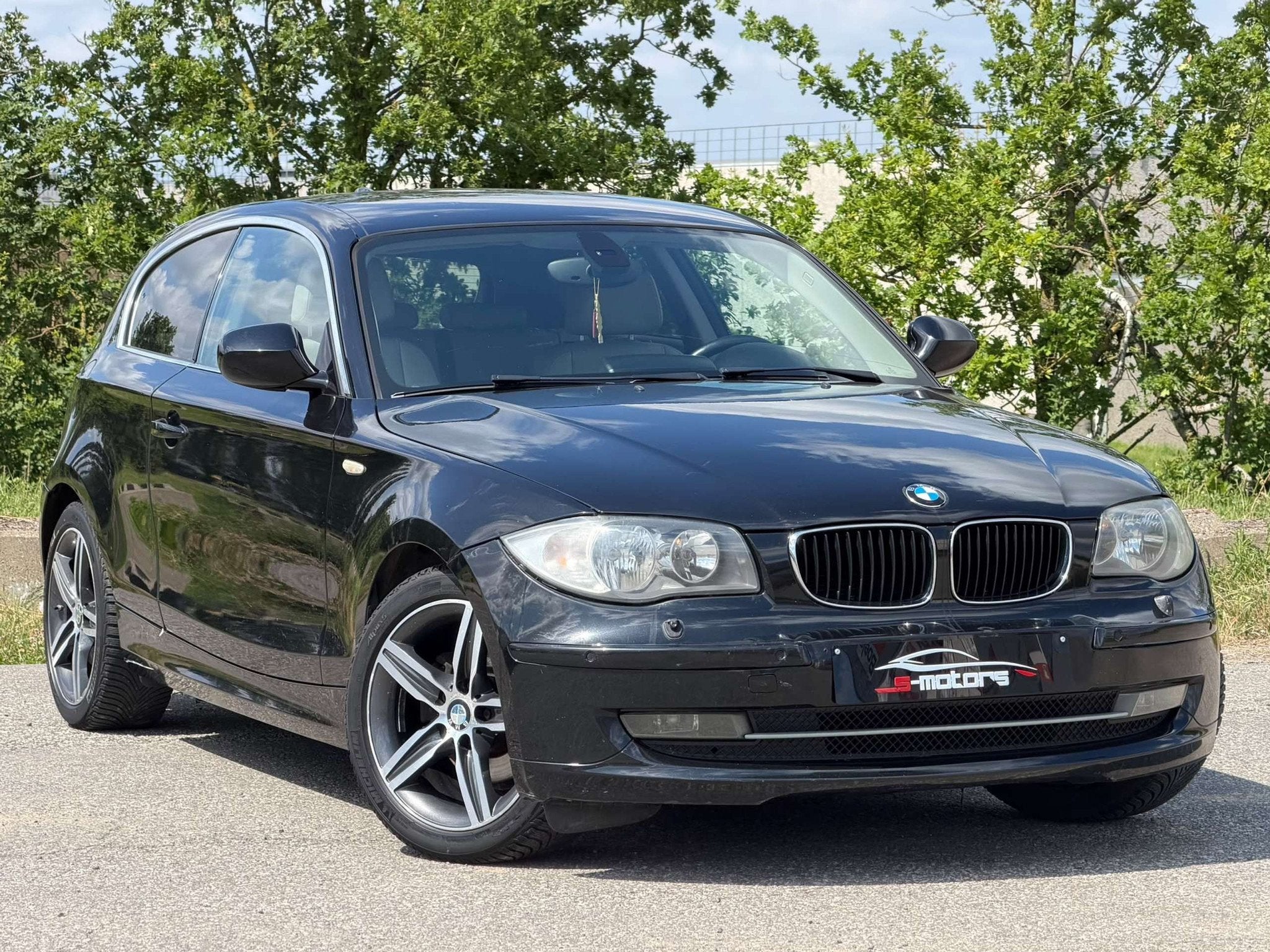 BMW 1 Serie 118 • AUTOMATIQUE •, Euro 5, Beige, Entreprise, 105 kW