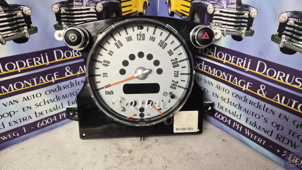 Mini Cooper R52, 212 944 km au compteur, Customer.service@mini.co.uk, BMW AG, Petuelring 130
80788  Munich, DE, Mini