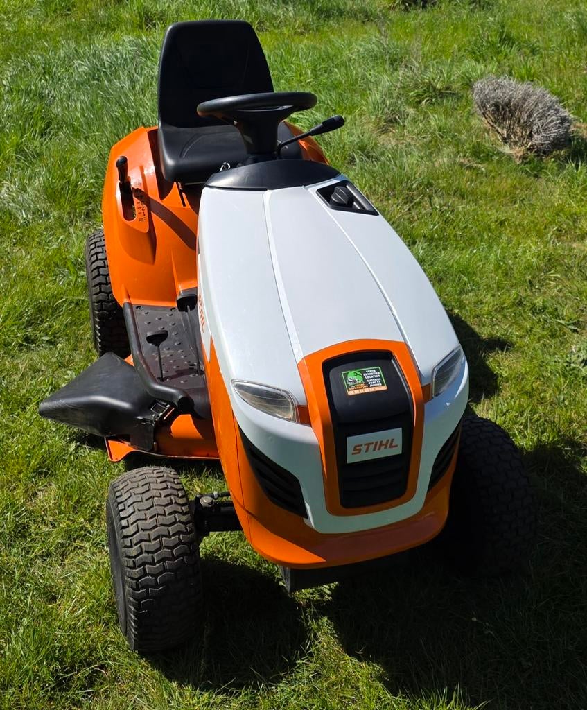 Tracteur tondeuse stihl rt 4097.1 sx mulching, Tuin en Terras, Hakselaars