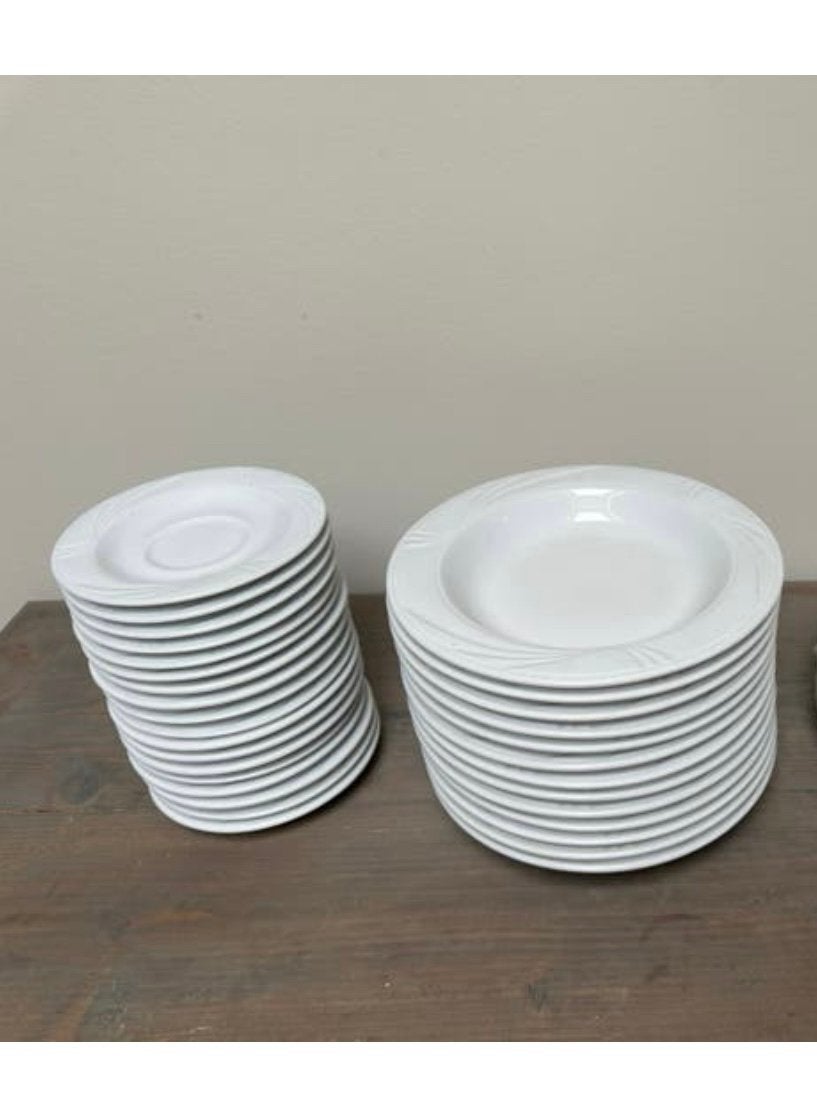 37x LUBIANA Servies 18 Ondertassen+19 Diepe Borden- 6x Nieuw, Huis en Inrichting, Ophalen, Porselein, Bord(en)