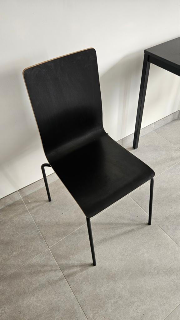 2 eetkamerstoelen (zo goed als nieuw), Ophalen, Zo goed als nieuw
