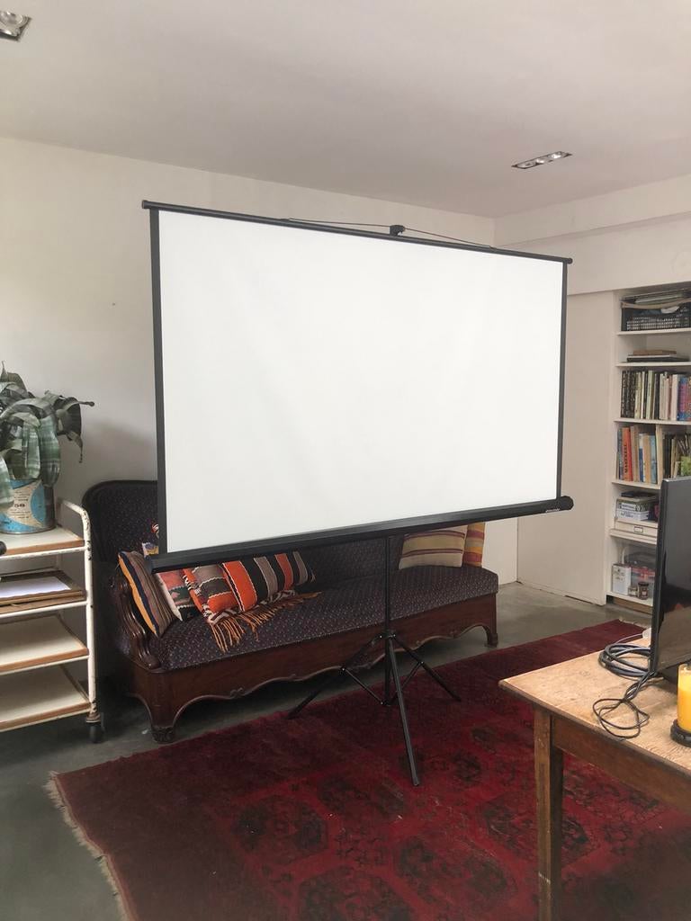 Projectiescherm 203cm breed met statief, Ophalen, Nieuw