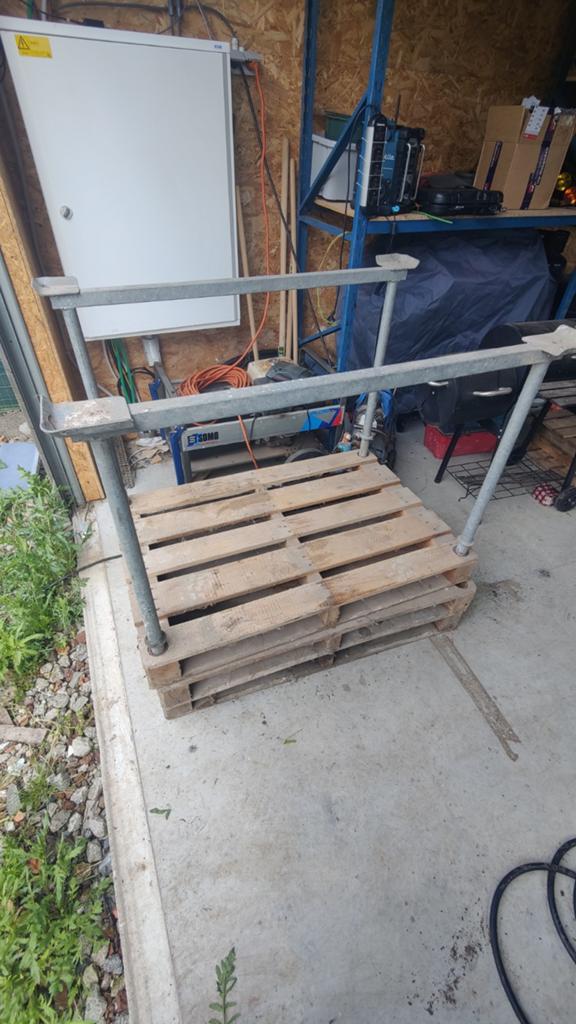 Stapel palleten, Ophalen