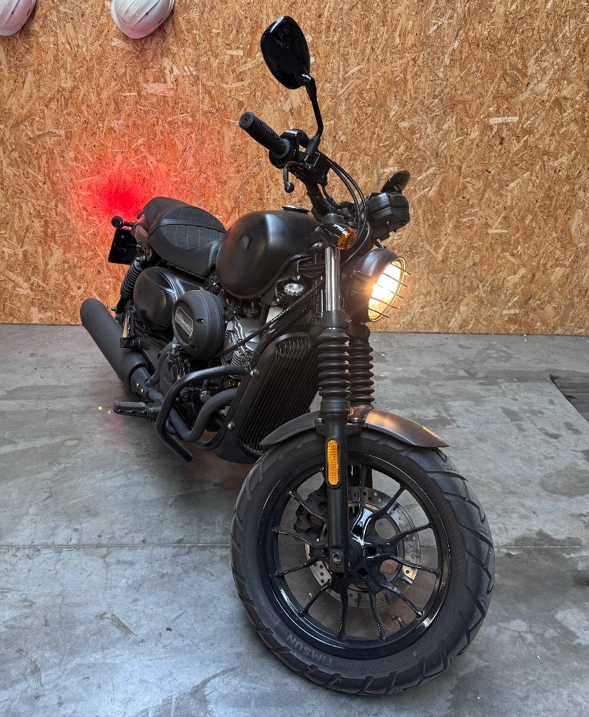 Hyosung aquilla GV125s, Motos, Occasion, 2 cylindres, Particulier, Manuelle