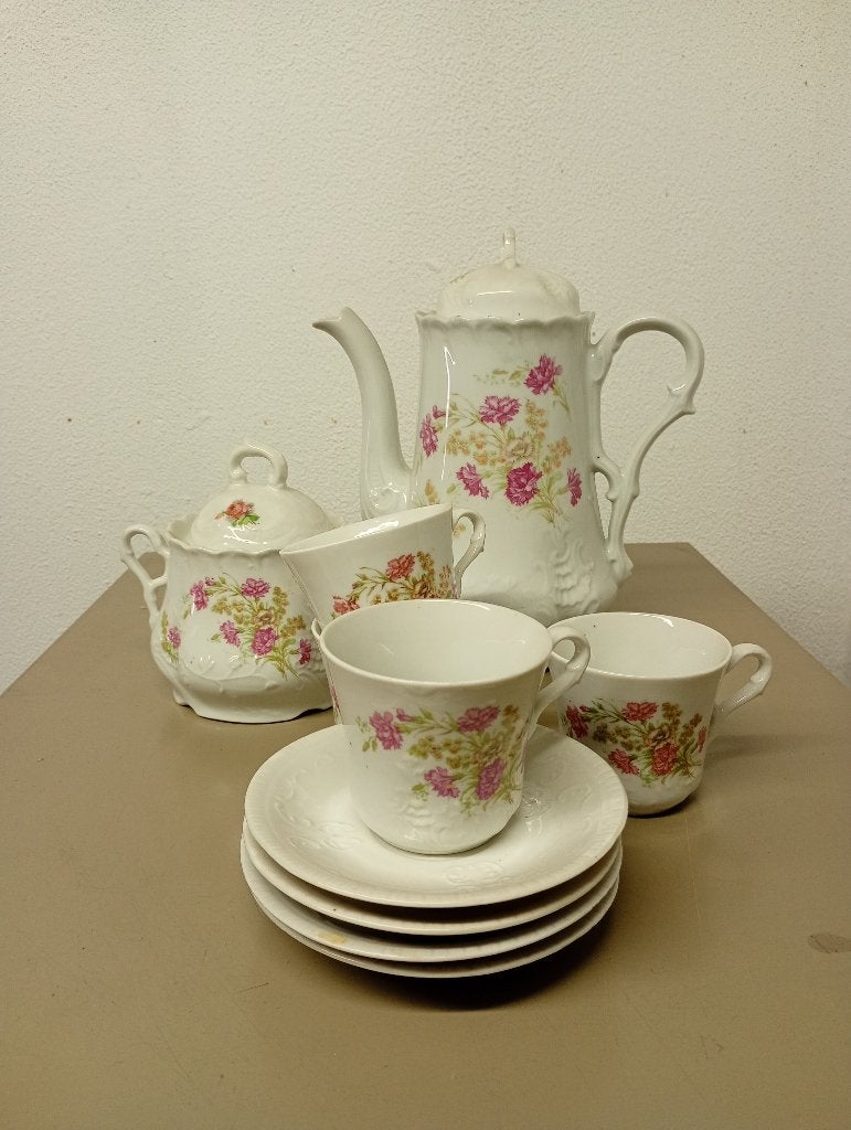Koffie servies landelijk met decoratie bloemen, Huis en Inrichting, Ophalen, Overige merken, Zo goed als nieuw, Porselein