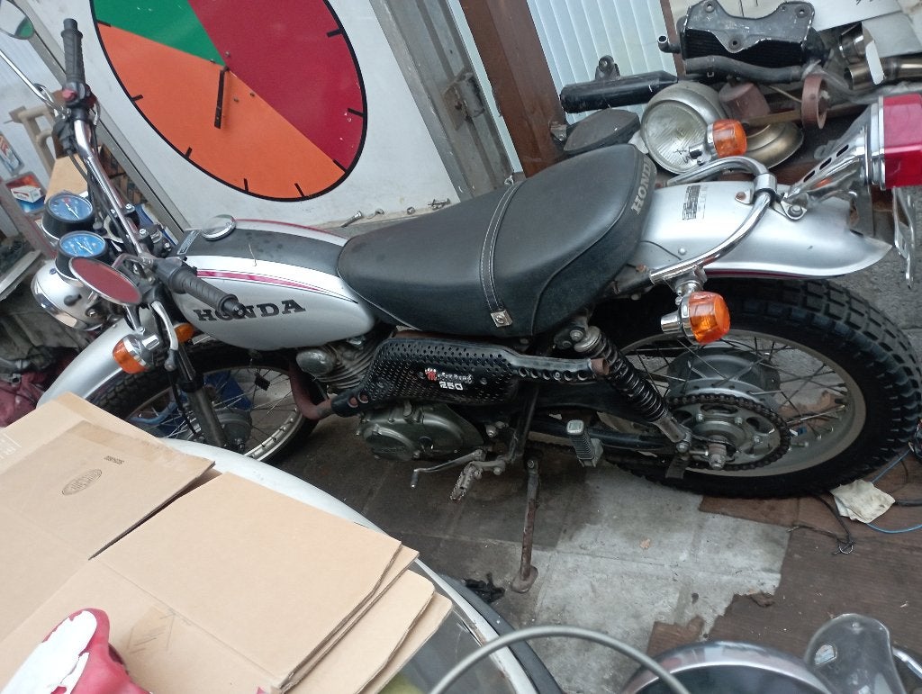 HONDA 250 MOTOSPORT OLDTIMER, Motoren, 250 cc, Occasion, Enduro, 1 cilinder