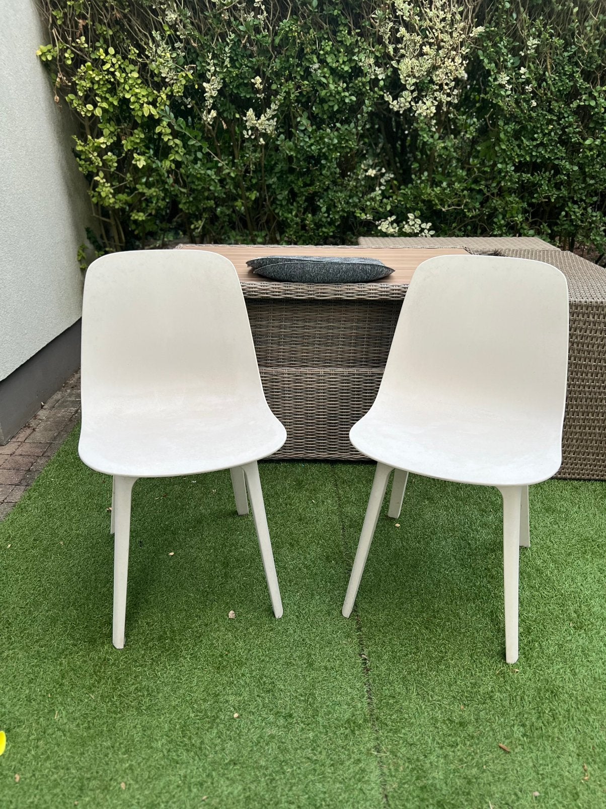 Chaise bois/plastique Odger ikea, Enlèvement, Comme neuf, Bois