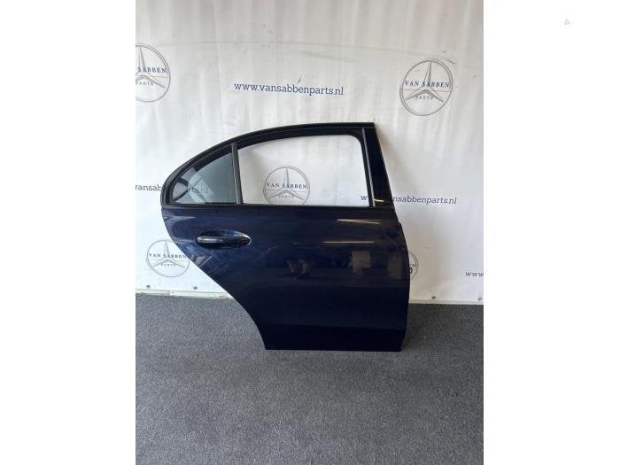 Portière 4portes arrière droite d'un Mercedes C-Klasse (89, -, 3 mois de garantie, Utilisé, Porte