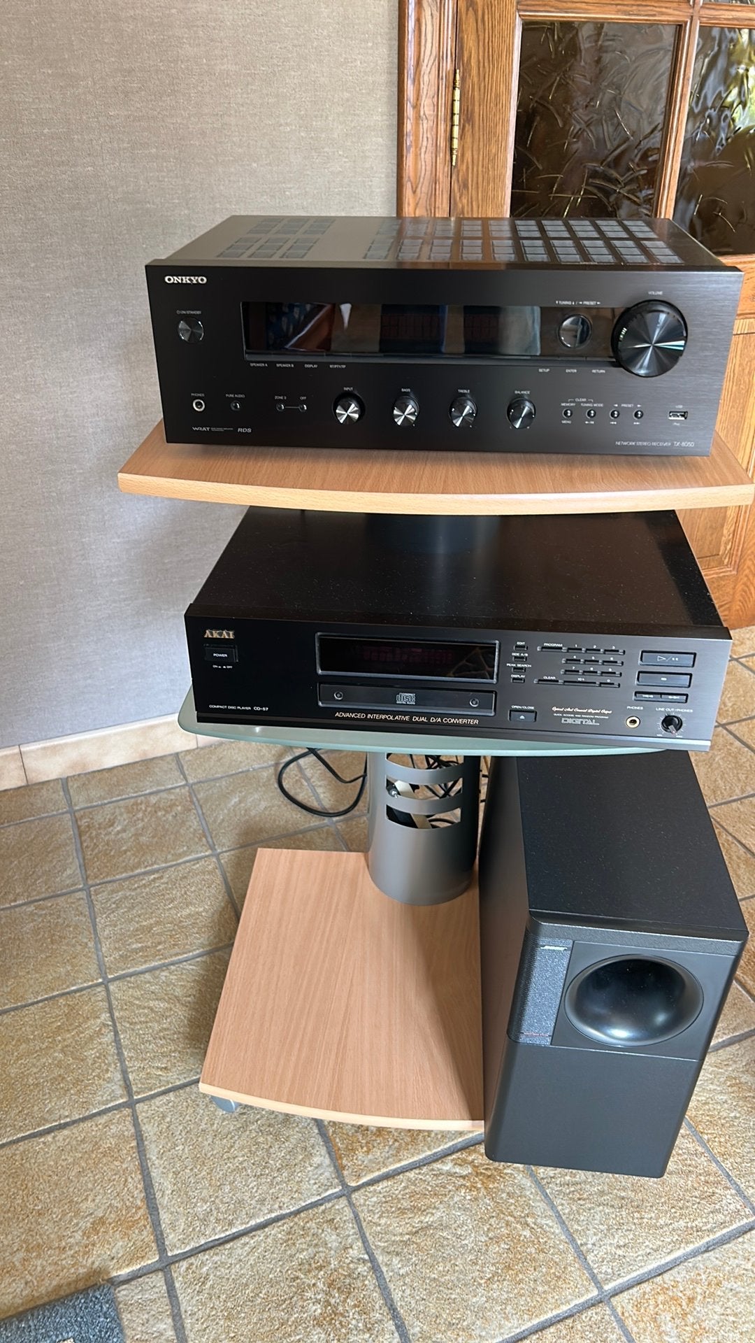 Complete stereo-installatie met versterker en cd speler, Ophalen, Zo goed als nieuw, Speakers, Akai