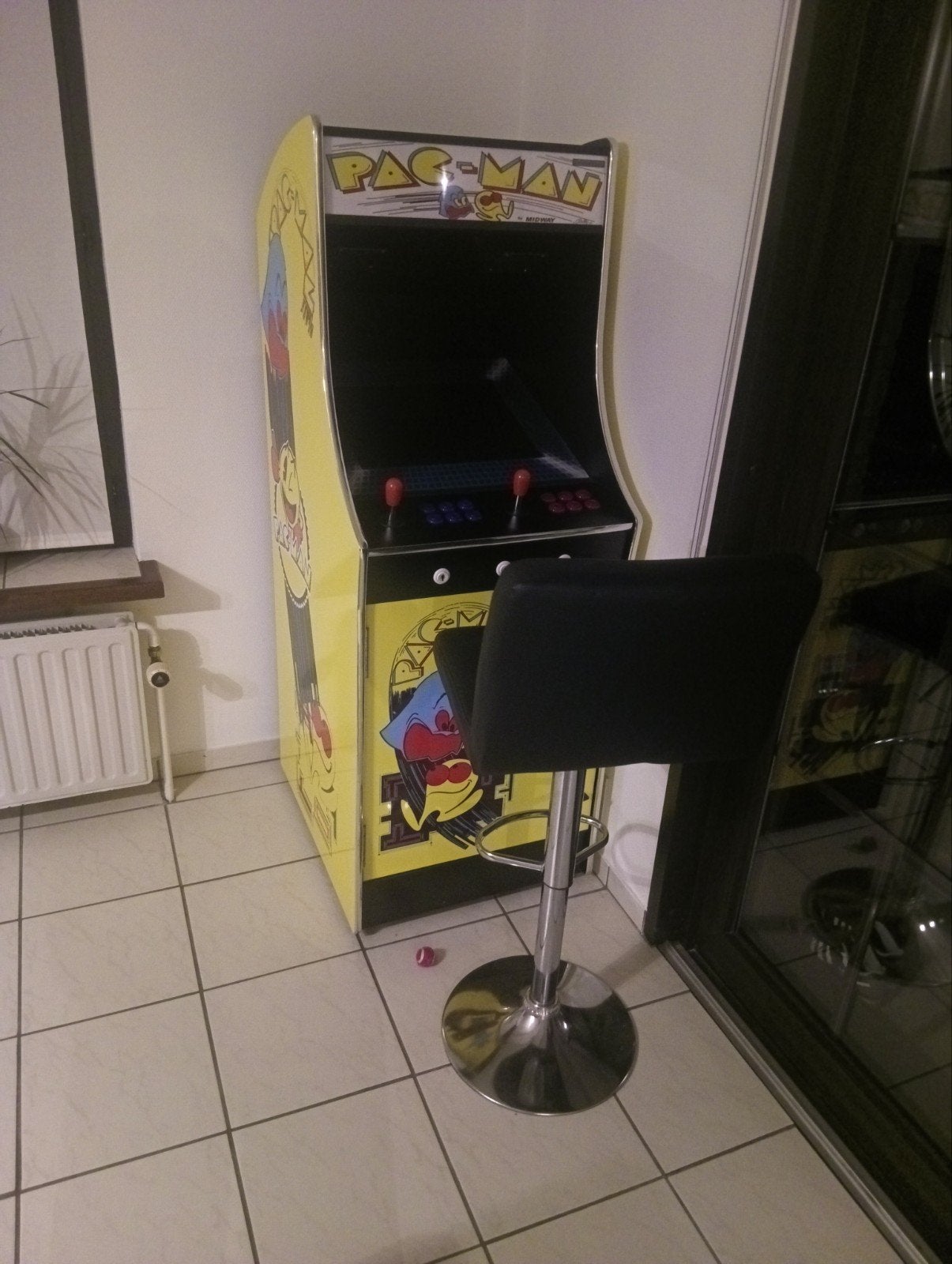 Staande game console, Verzamelen, Ophalen, Zo goed als nieuw