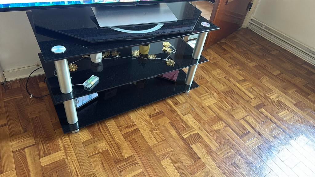 Tv tafel, Ophalen, Zo goed als nieuw