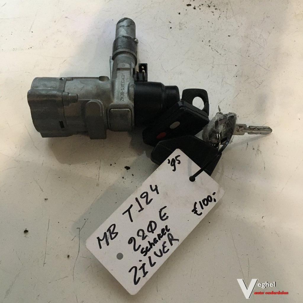 Mercedes  W124 220 B 1995    Contactslot met sleutel (handge, Gebruikt, -, -, Ophalen of Verzenden