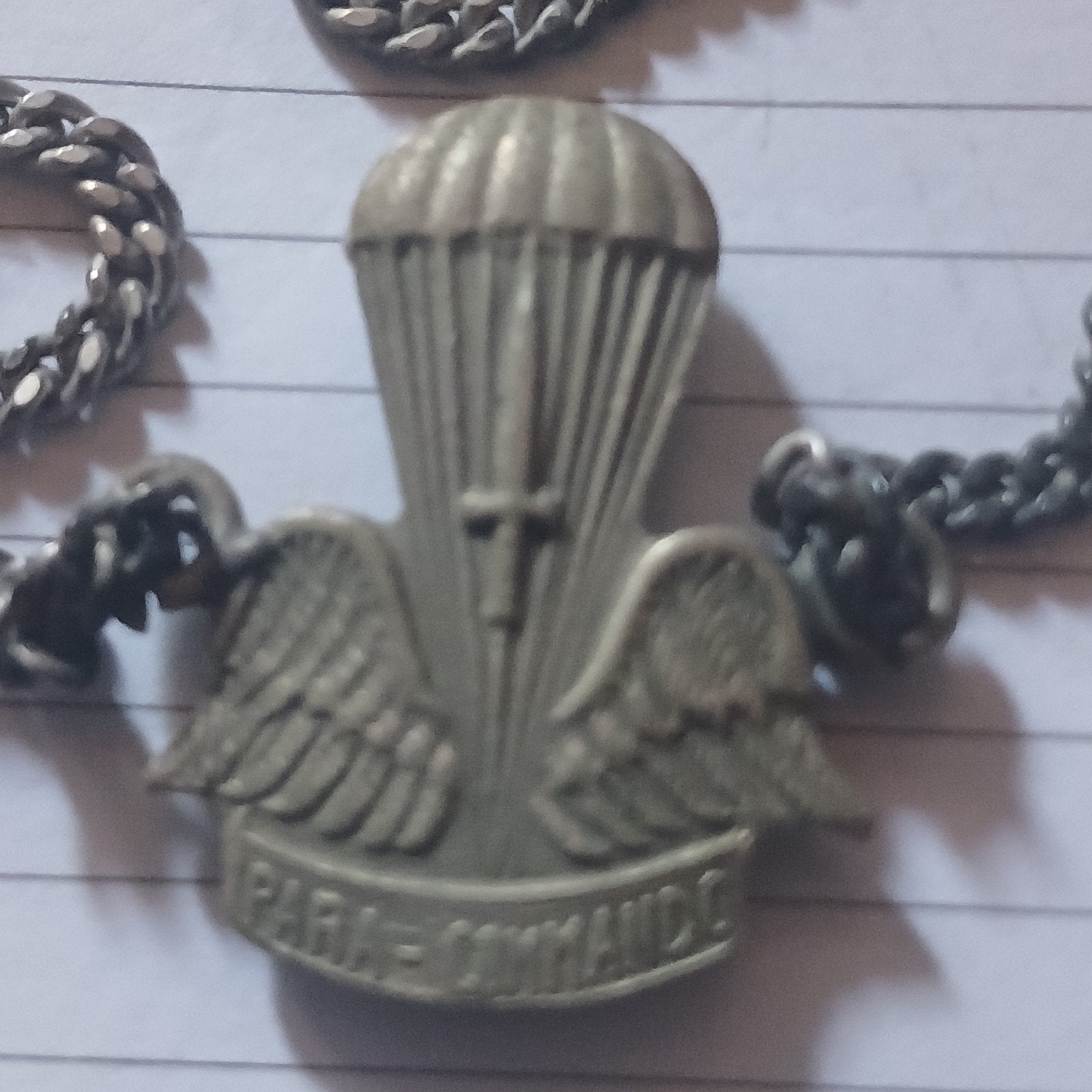 ketting met embleem paracommando, Verzamelen, Ophalen