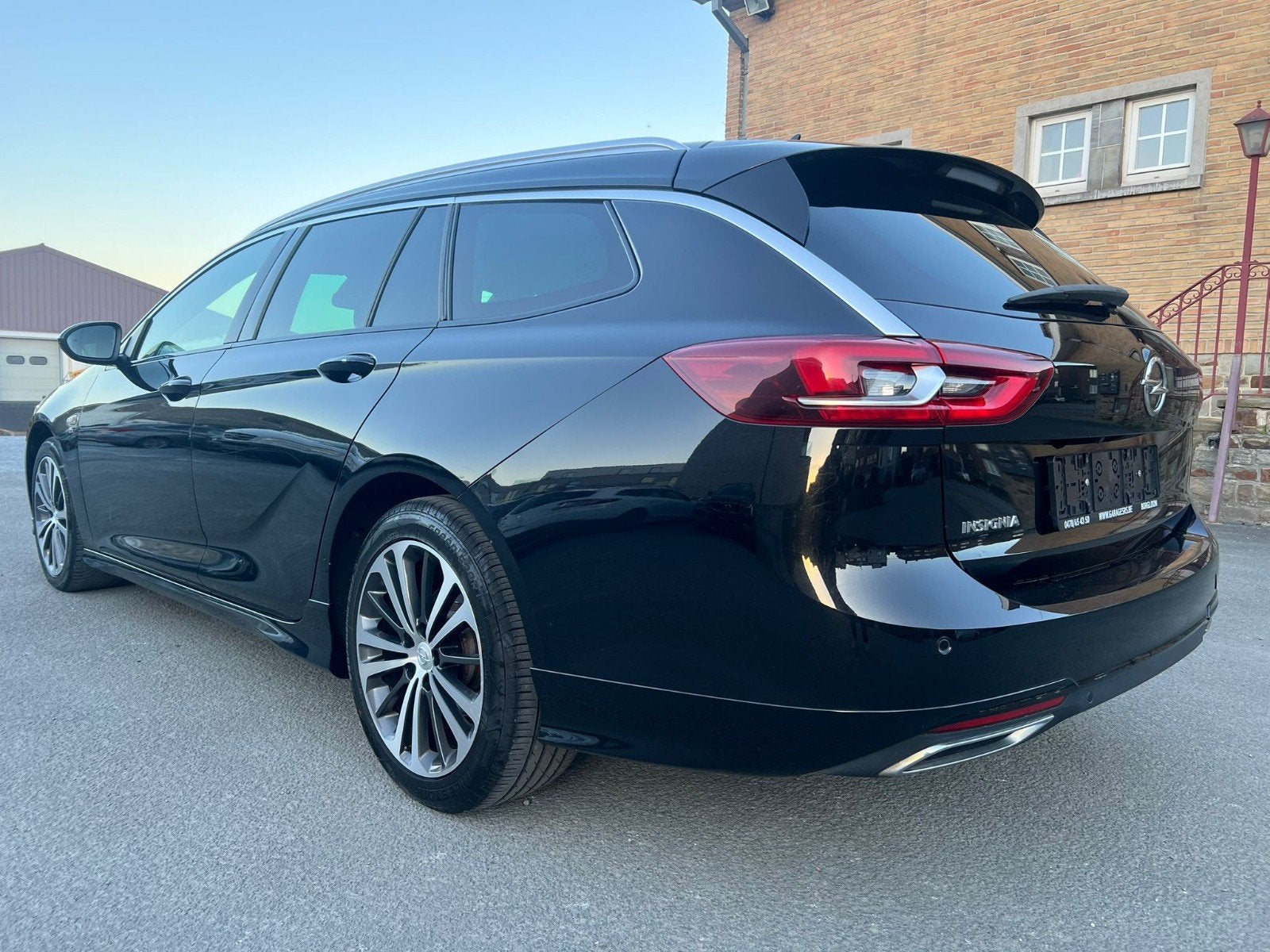 OPEL INSIGNIA 1.6 CDTI EURO6B AUTOMATISCHE TRANSMISSIE, 4 cilinders, Zwart, Leder, Bedrijf