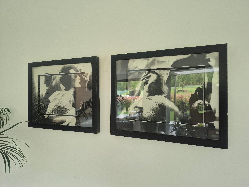 2 vintage foto’s in zeer spaciale kaders, Vintage, Ophalen