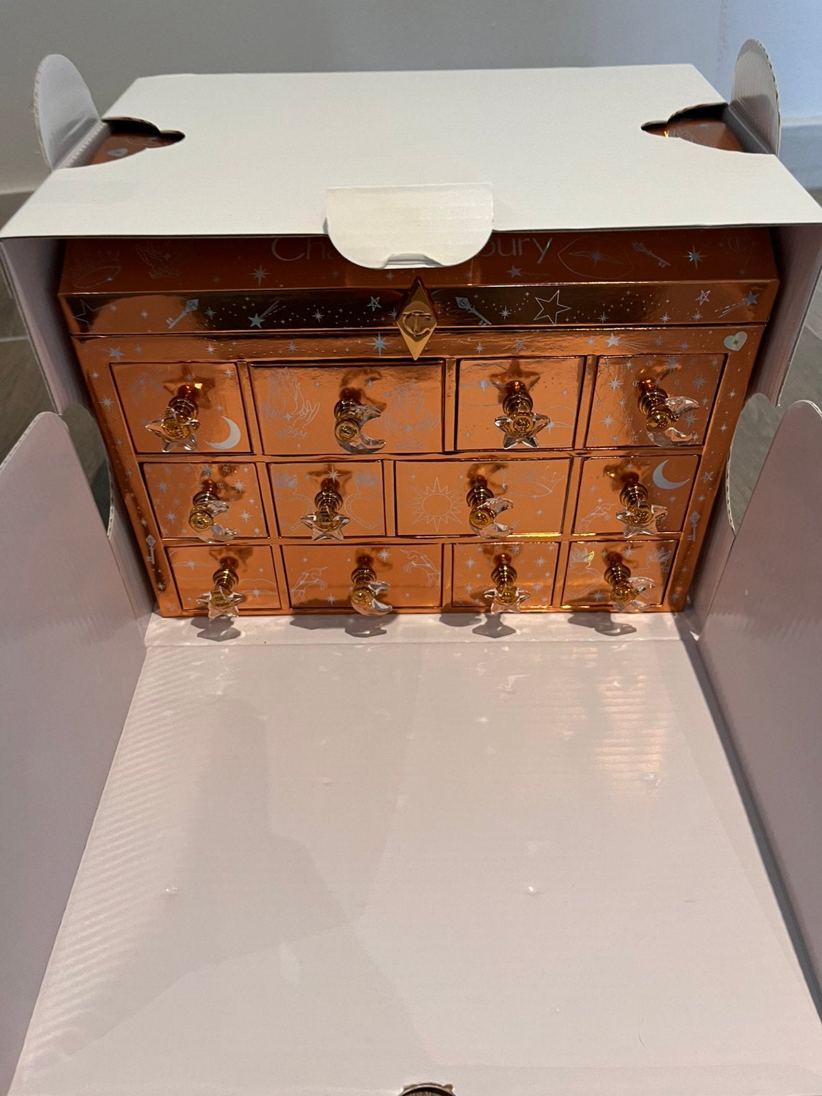 Charlotte tilbury, Ophalen, Nieuw