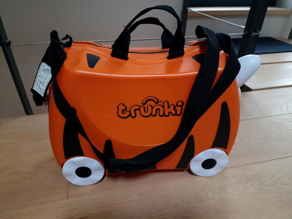 Trunki reiskoffer, Enlèvement, Utilisé