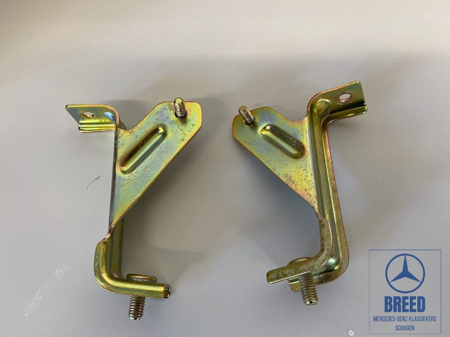 Houder L+R "Doppeltonfanfare" voor Mercedes-Benz W126 C126, Auto-onderdelen, -, Ophalen of Verzenden, -, Gereviseerd