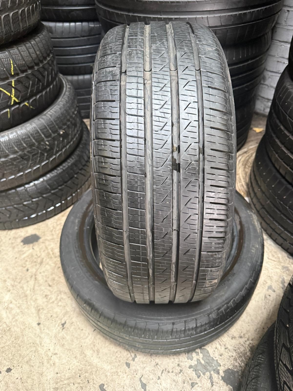 225 45 17 pirelli avec montage et équilibrage, Enlèvement