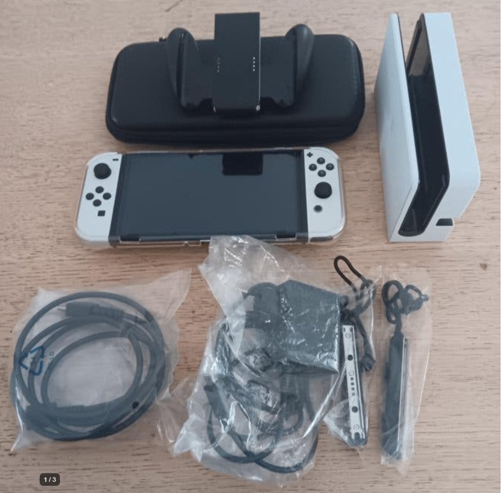 Nintendo Switch Oled compleet en cover en Draagtas, Enlèvement, Comme neuf, Switch OLED, Avec jeux
