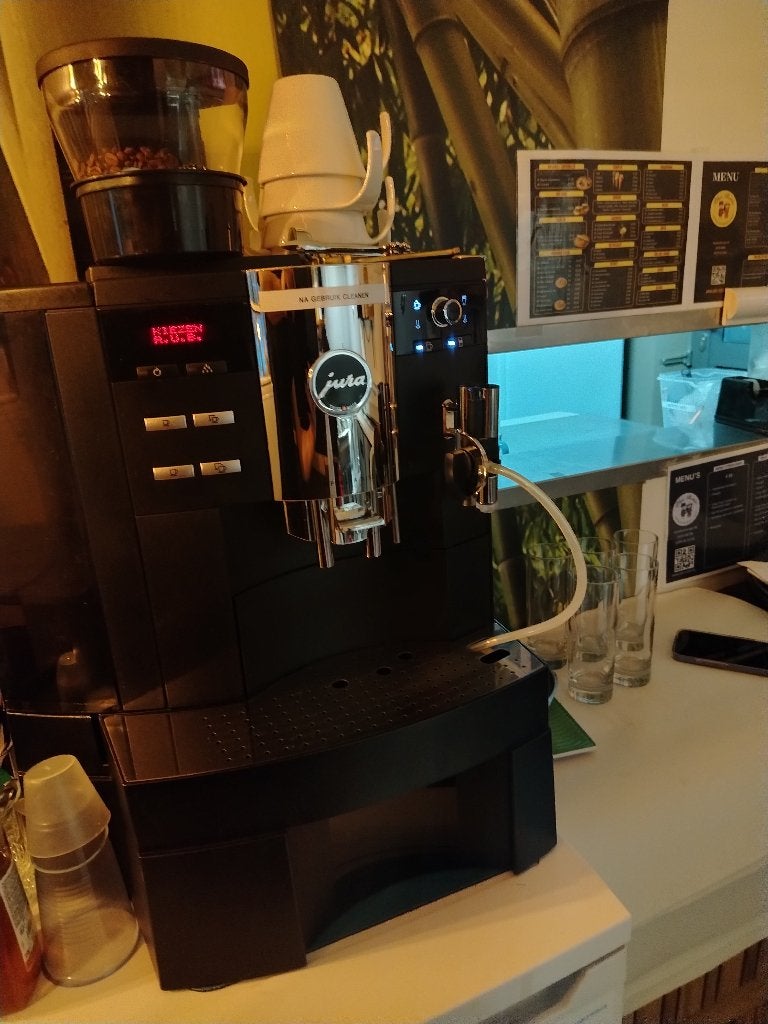 Koffie apparaat Jura xs9, Elektronische apparatuur, Ophalen, Nieuw, Koffiemachine, Afneembaar waterreservoir