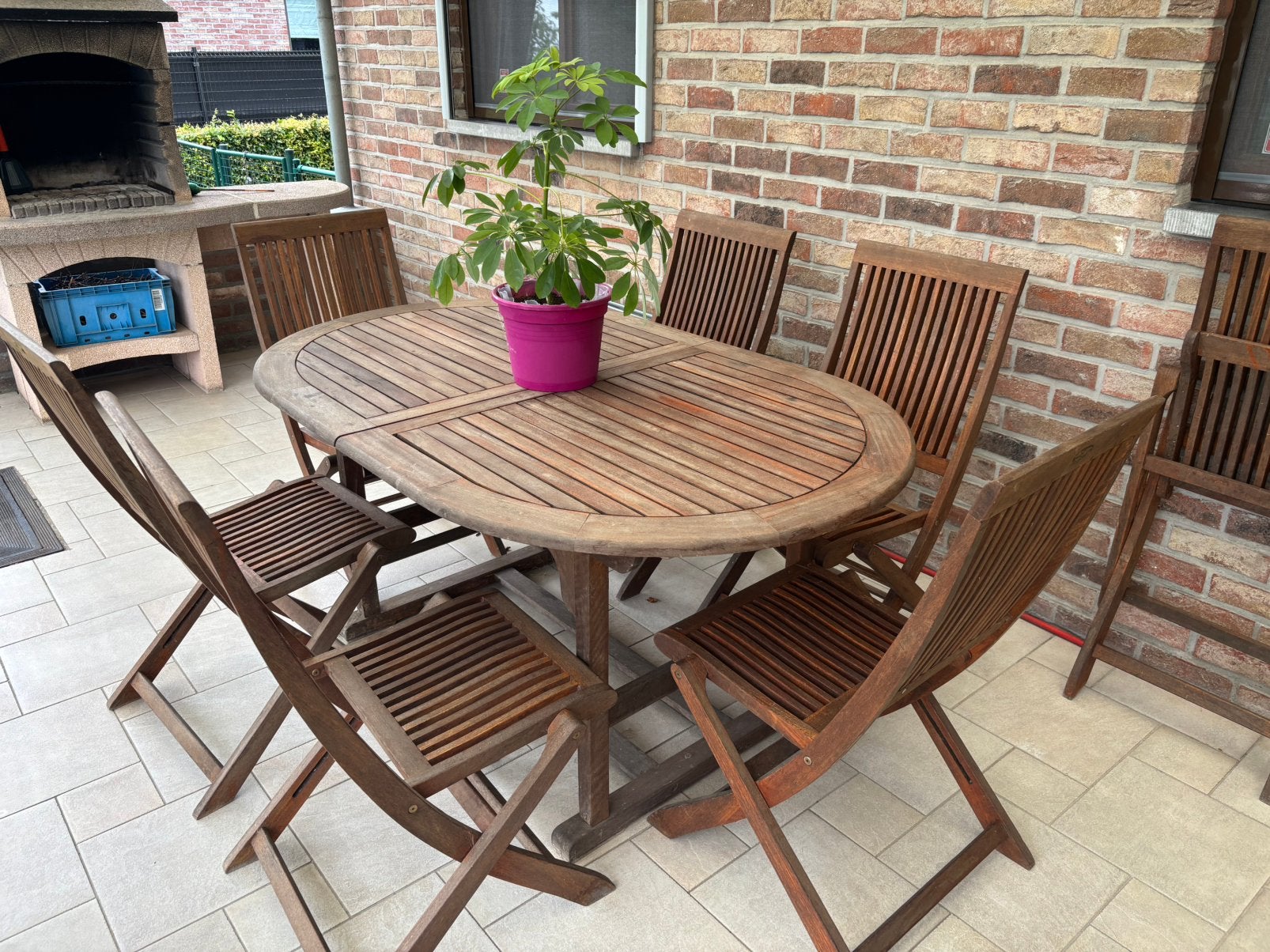 Table et chaises en teck marque Trifon, Enlèvement, Utilisé, Ovale, Bois de teck