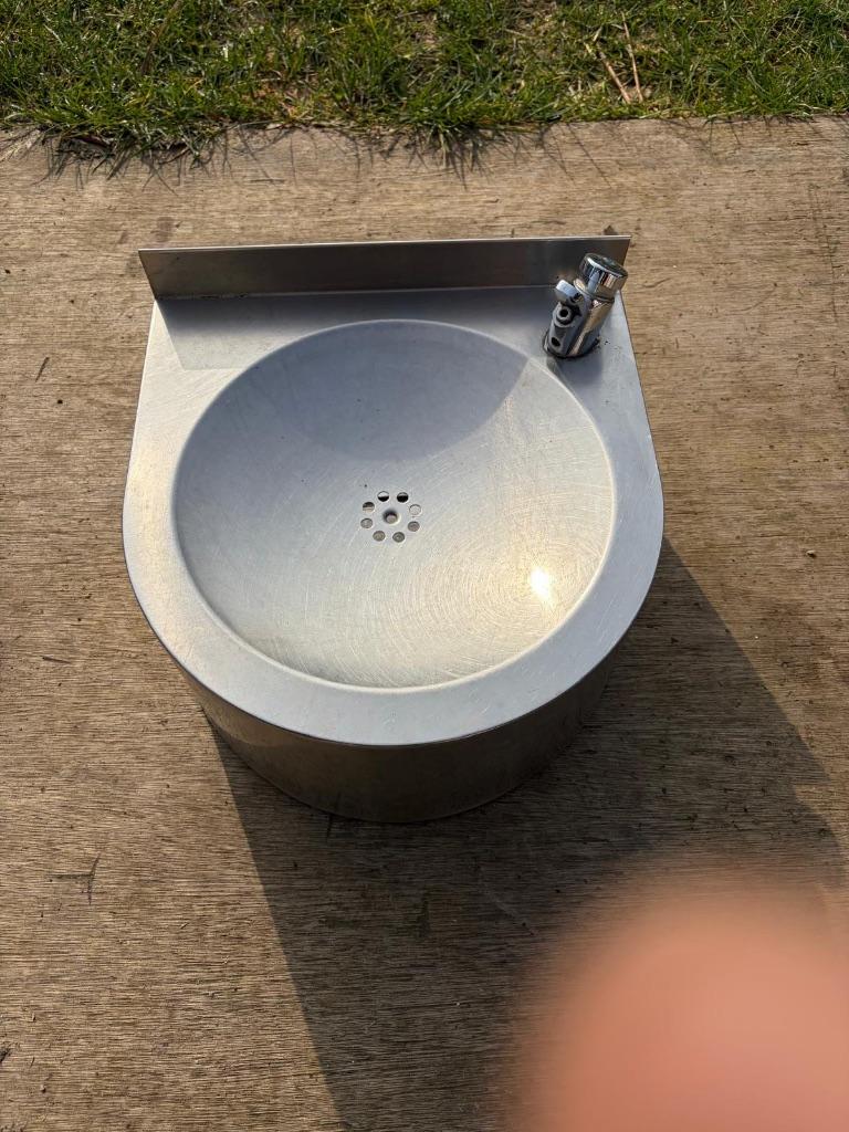 Drinkwaterfonteintje incl kraan, Ophalen, Gebruikt, Inox, Wastafel
