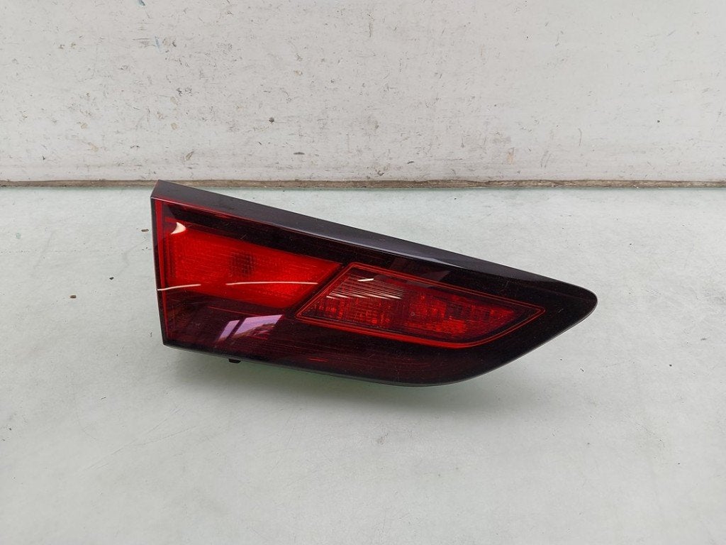 FEU ARRIÈRE GAUCHE Astra K (|39032988|13401162|39098788|), Autos : Pièces & Accessoires, Opel, Opel Automobile GmbH, Utilisé, Kontakt-opel@opel.com