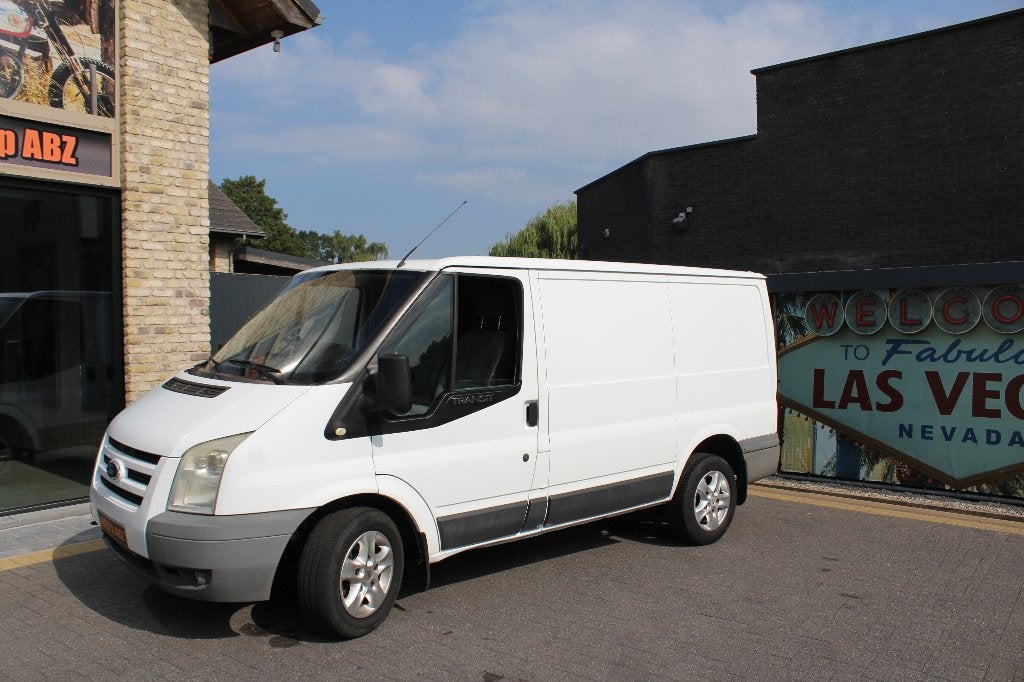 Ford Transit 2.2 dcti 115t260 Trend, Auto's, Bestelwagens en Lichte vracht, 4 deurs, Stof, https://public.car-pass.be/vhr/f4928642-fc59-4b92-9c48-5e205f114962
